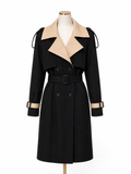 Impermeabile donna nero con colletto beige